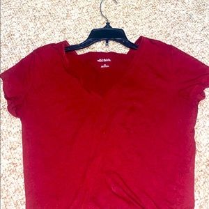maroon v neck crop top!
